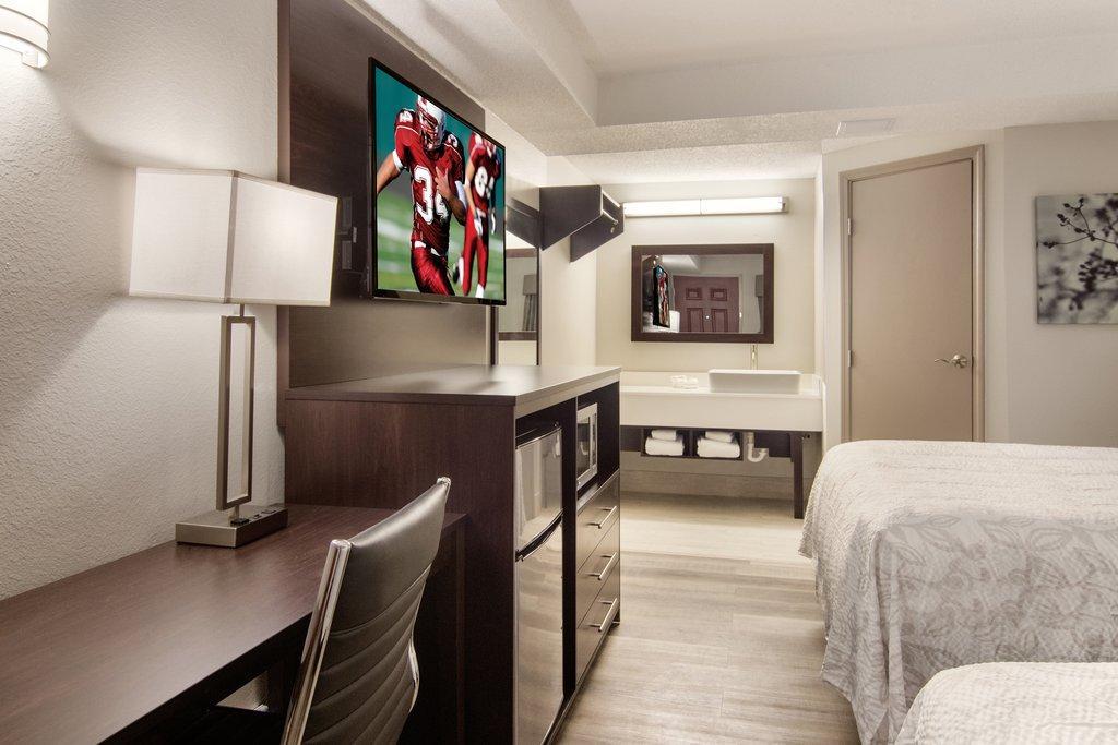 Red Roof Plus+ & Suites 이리 외부 사진