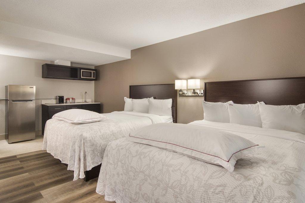 Red Roof Plus+ & Suites 이리 외부 사진