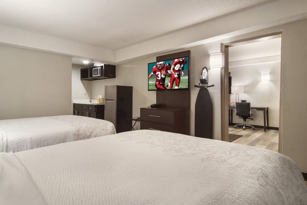 Red Roof Plus+ & Suites 이리 외부 사진