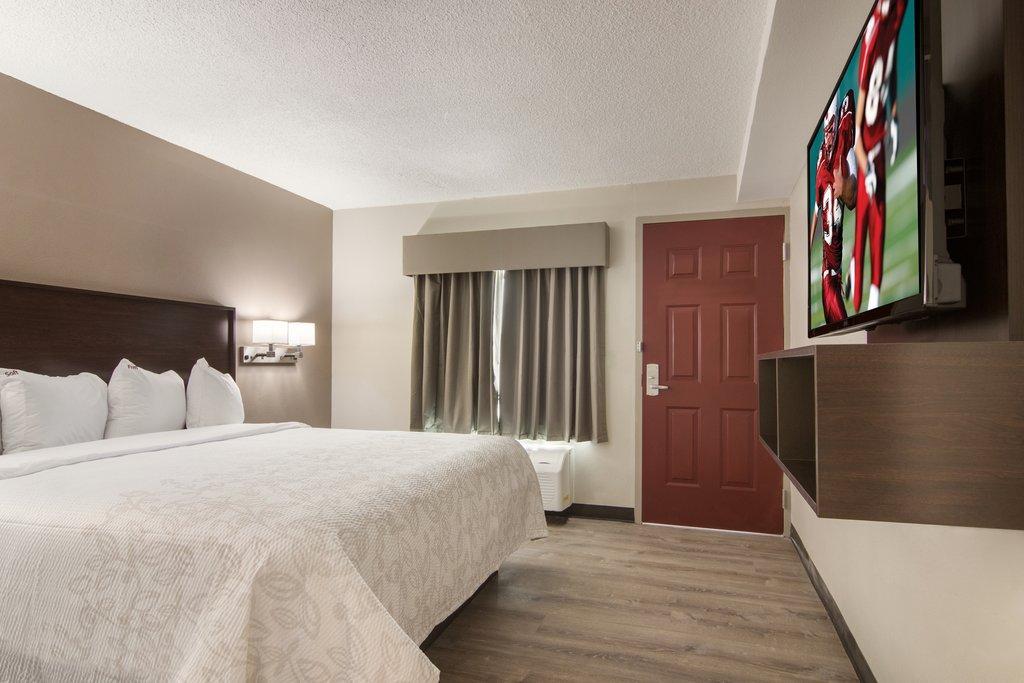 Red Roof Plus+ & Suites 이리 외부 사진